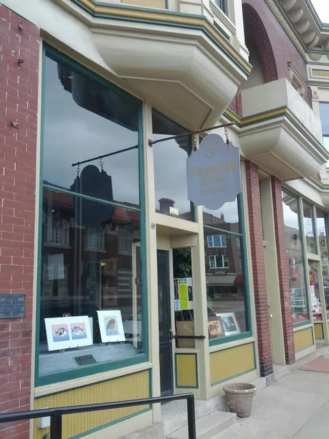 Thompson Gallery-Custom Framing