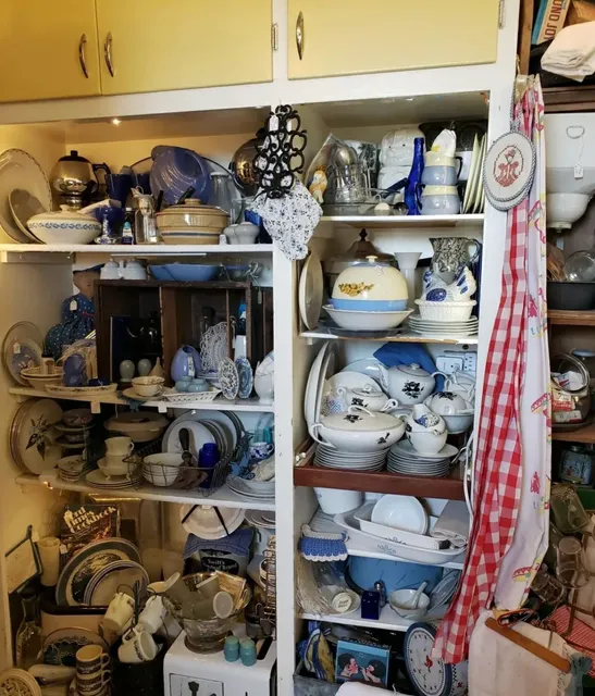 Farmhouse Finds Sale