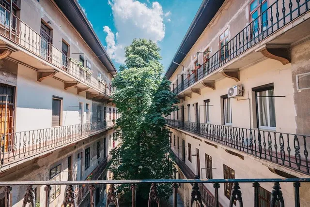 Central King Apartment