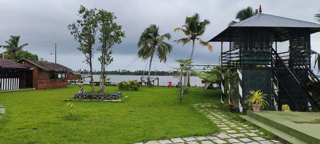 JC Den Villa by VOYE HOMES