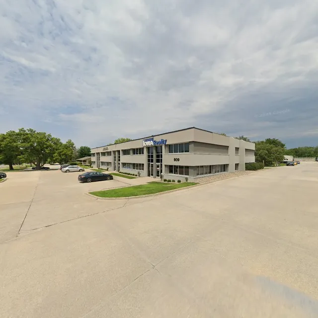 Iowa Realty - Altoona