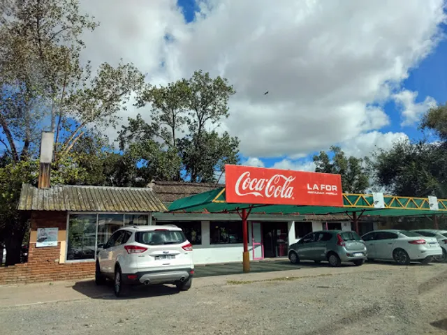 La For Restaurant-Parrilla