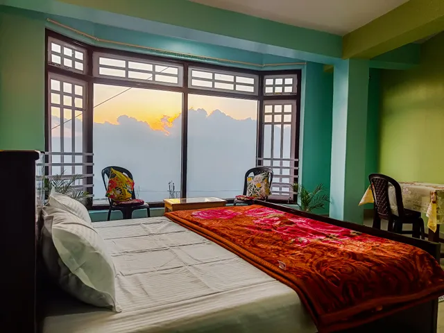 The Mountain Range Homestay