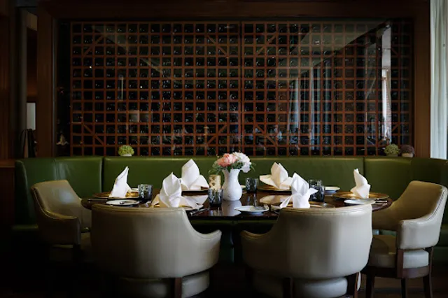 MOOD In The Park Restaurant & Cocktail Bar