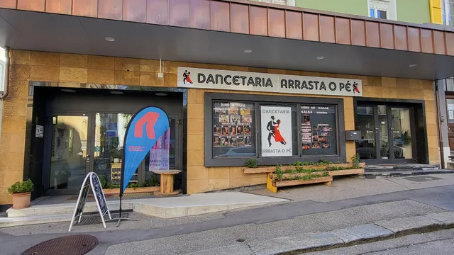 Dançetaria Arrasta ò pé