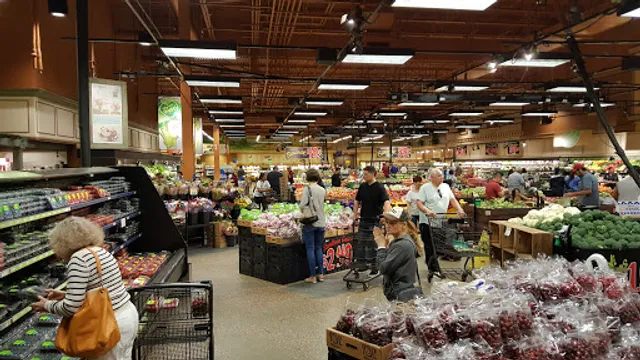 Wegmans Wine, Liquor & Beer