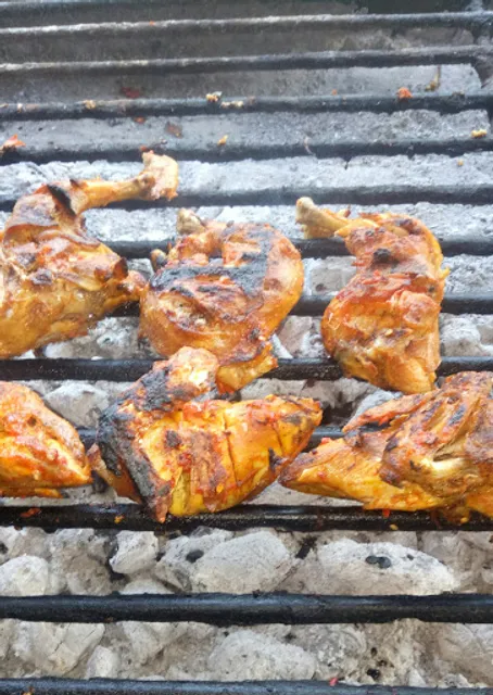 Warung Pangkep Sop Saudara Dan Ikan Bakar