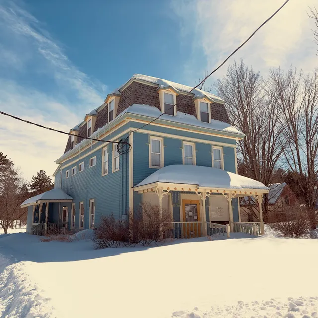 Stone Mountain House/ Nightly Lodging