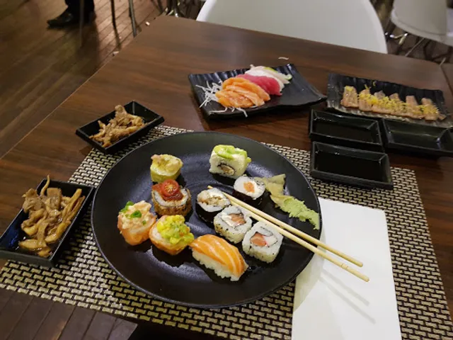 Sumô Sushi Lounge