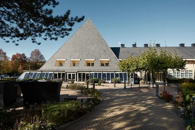 Carlton President Hotel