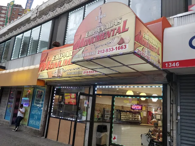 Empanadas Monumental