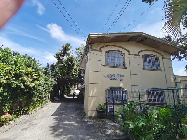 REGENCY PLAZA Tourist Inn