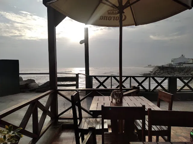 El Silencio Pastabar & Seafood