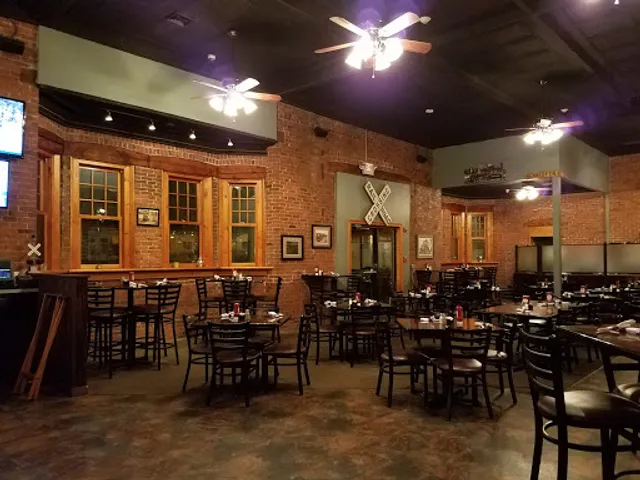 The Crossings Restaurant & Brew Pub