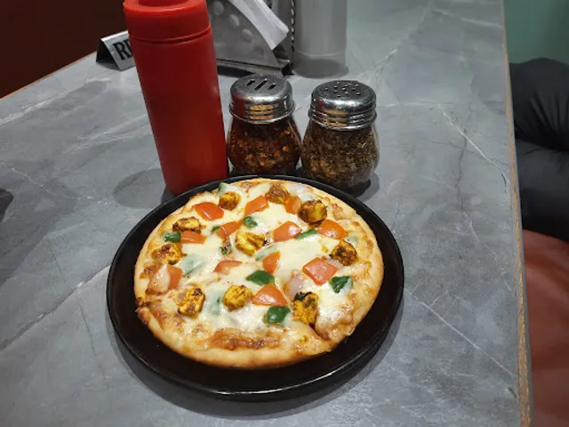 BRITISH PIZZA VASTRAL