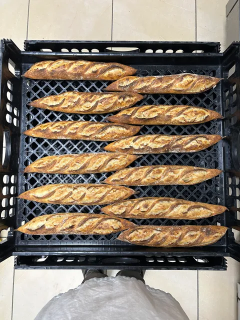 DBTB juice bar & bakery