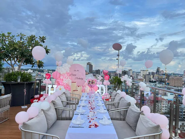 La Luna Skybar Sihanoukville