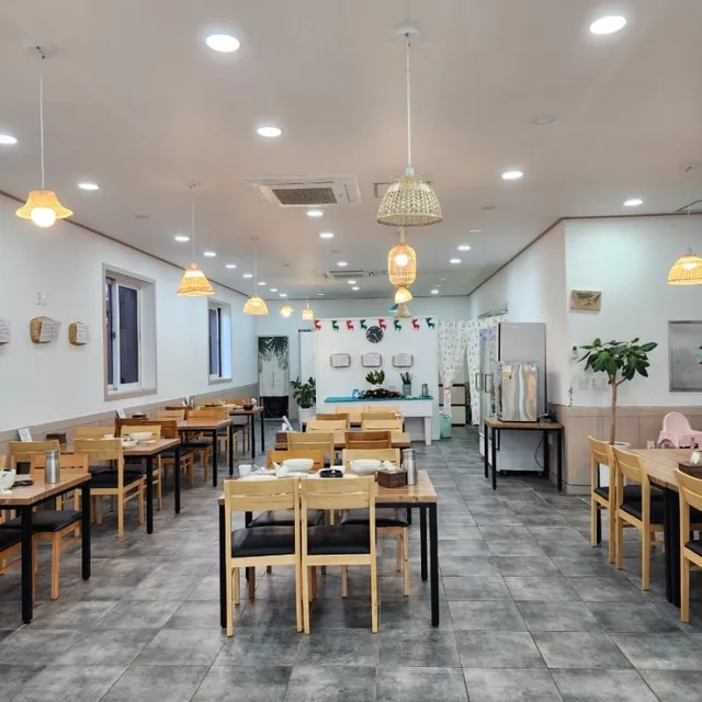 Cha Rong Abalone Noodle Soup