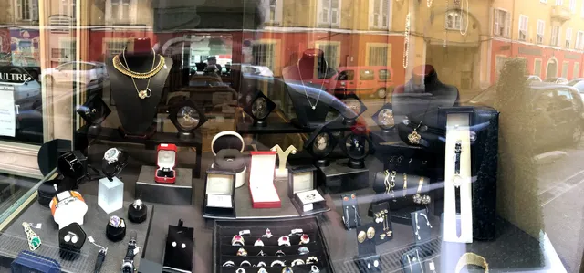 Bémon Gérald | Watches and Jewelry Luxury Hand