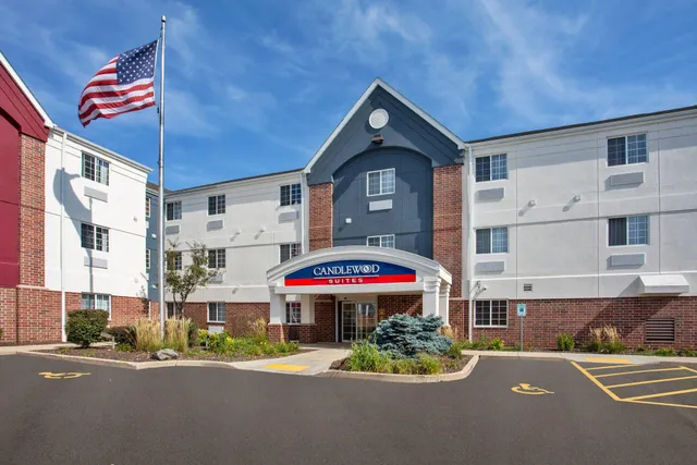 Candlewood Suites Kenosha - Pleasant Prairie by IHG