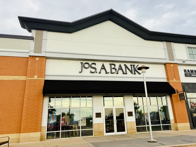 Jos A. Bank