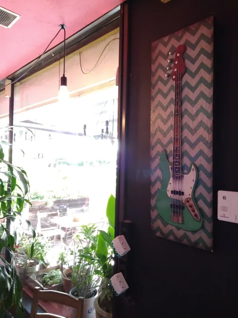 "De modestia... na" resto-bar cultural