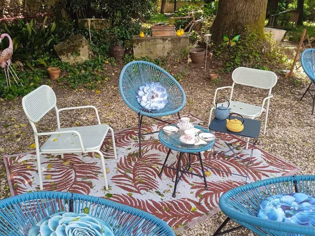 Art-Tea Place : Café Boutique & Art Center au coeur d'un jardin