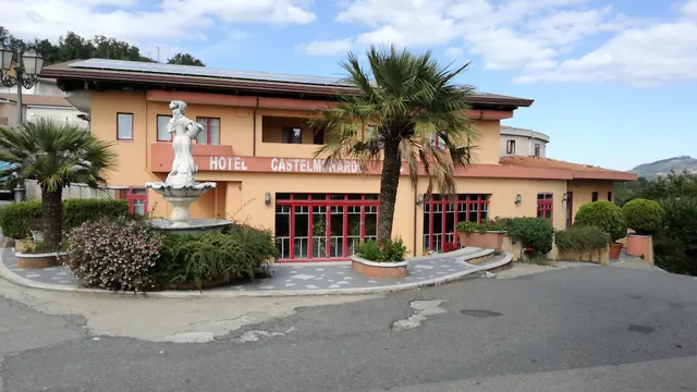 Hotel Castelmonardo