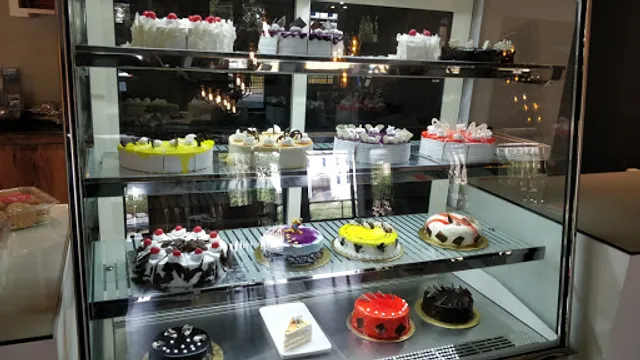 Aura - The Bake House