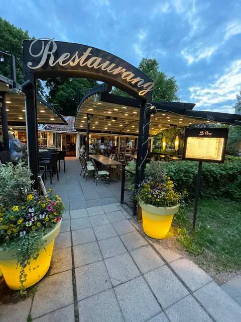 Le Parc Restaurant