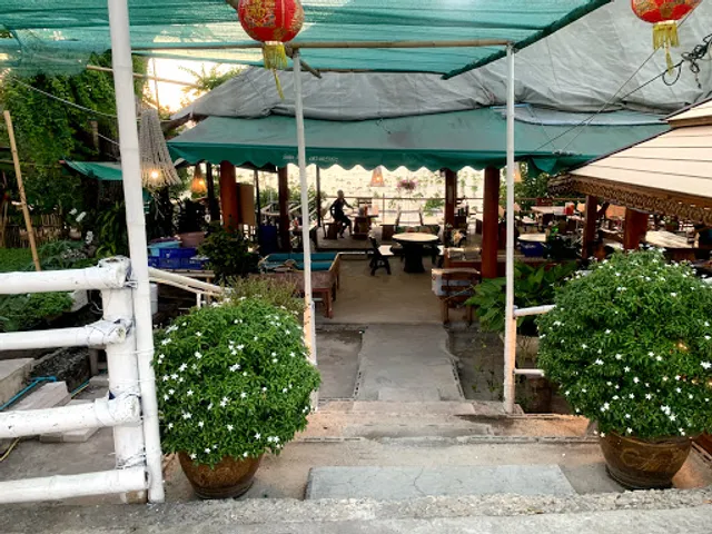 Suan Talay Seafood Kitchen - ครัวซุ้มทะเลซีฟู้ด