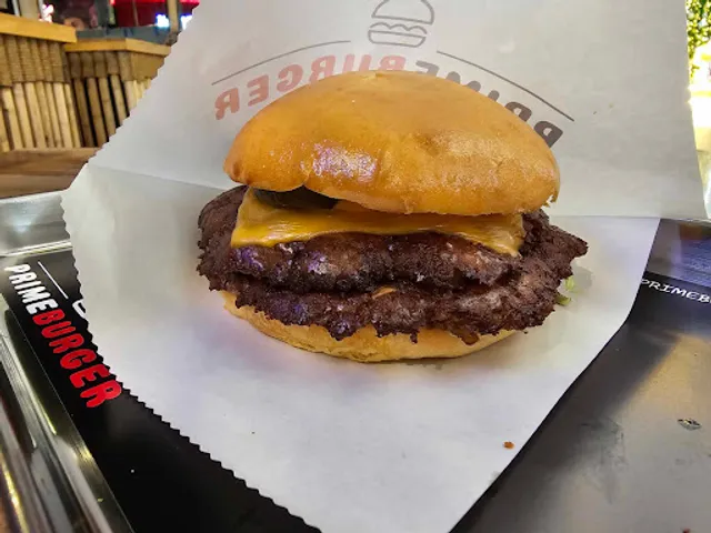 Prime Burger Central Phuket Floresta