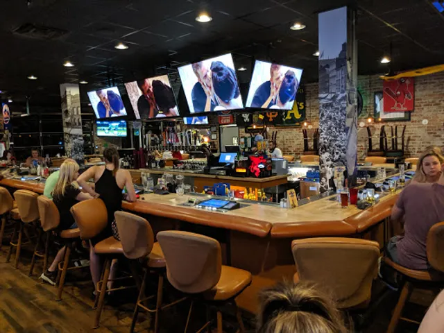 Johnny Mac's Sports Bar & Grill