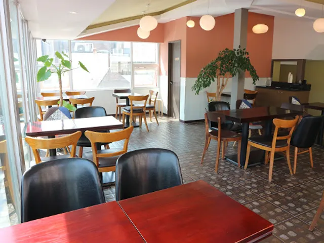 Cafe Pera (Unique branch)