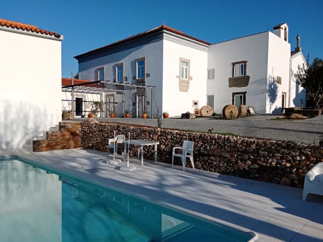 Casa de Valcova - Sociedade Agrícola e Turismo de Habitação, Lda.