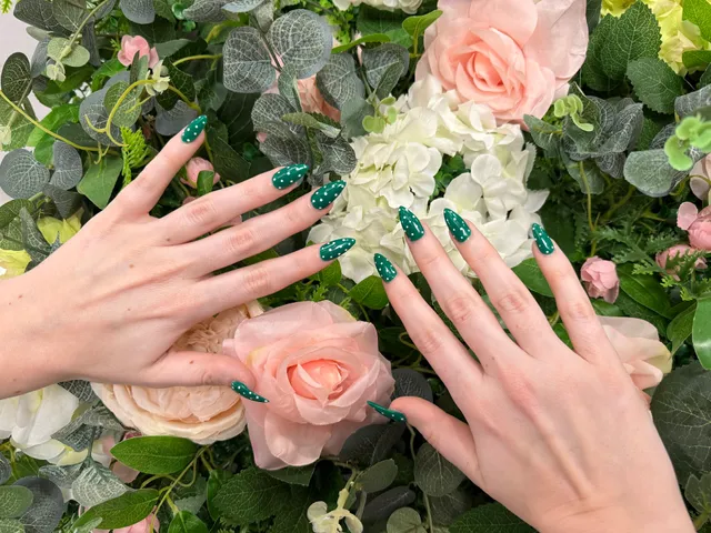 Vivid Nails Boutique