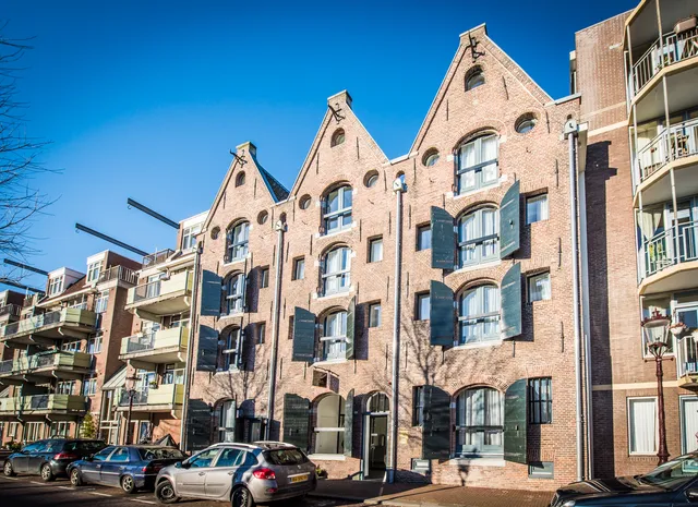 YAYS Amsterdam Salthouse Canal by Numa