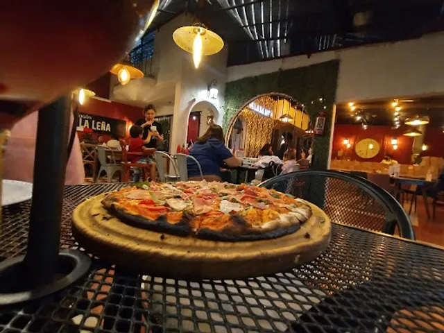El Fogón Pizza A La Leña