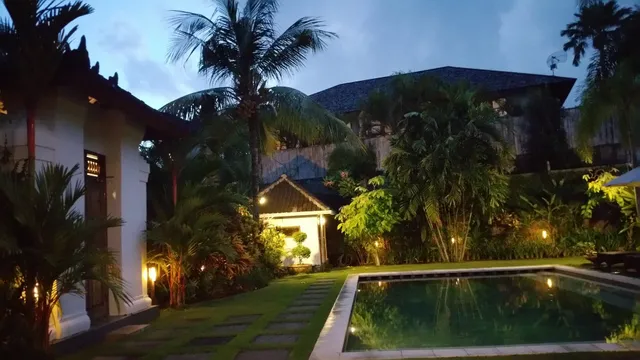 "Taman Toya"/"Umah Watu" Villas
