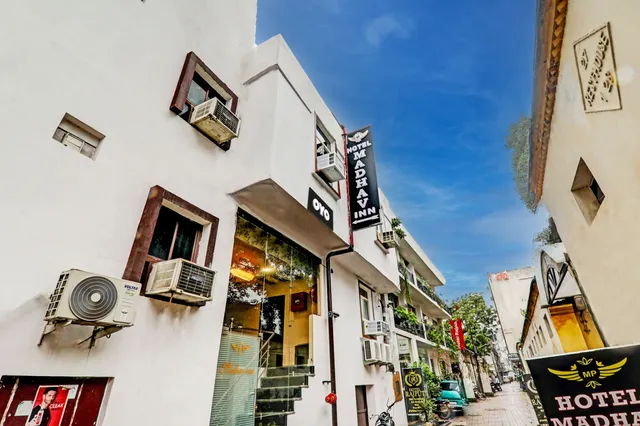 Hotel Madhav Inn-Top Family Hotels | Business Hotels | Best Couple Friendly Hotel in Lucknow