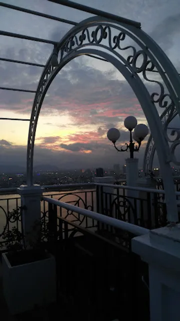 The West Bar - Rooftop of Fivitel Da Nang Hotel
