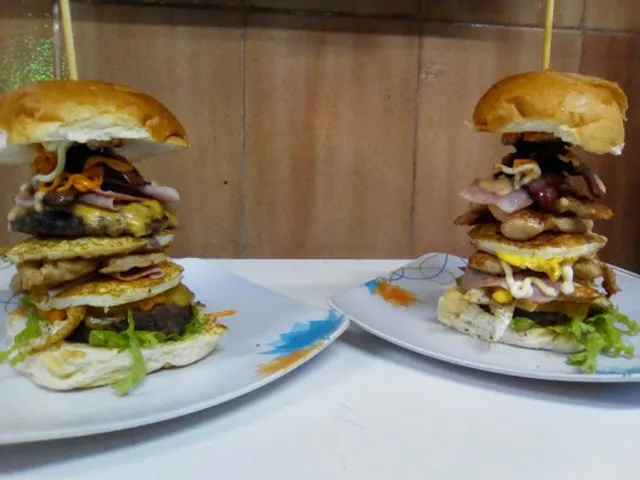 Mega Burguer