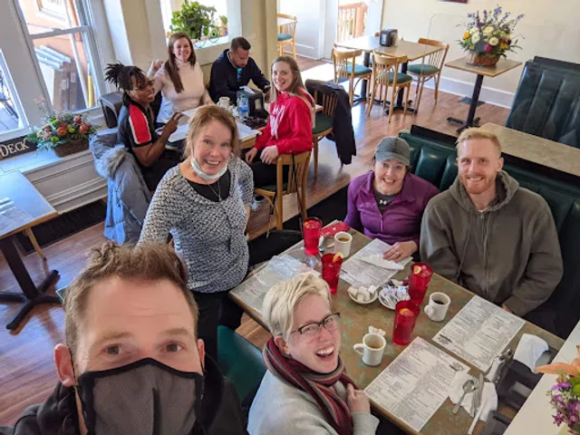 Barb's Soup's On Cafe