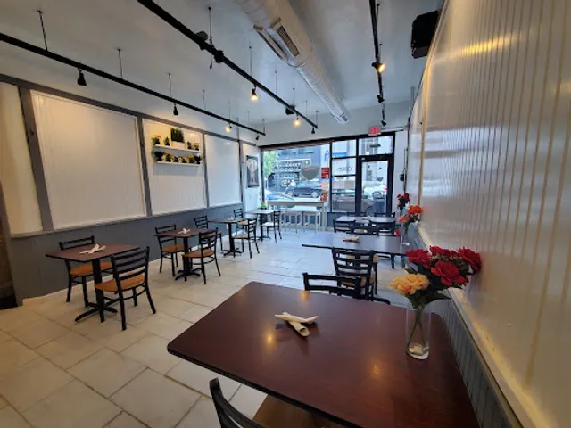 Thai & Noodle Outlet