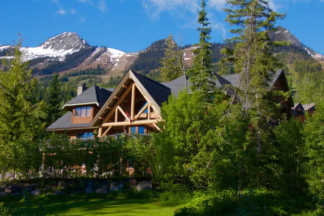 Vagabond at Kicking Horse Resort