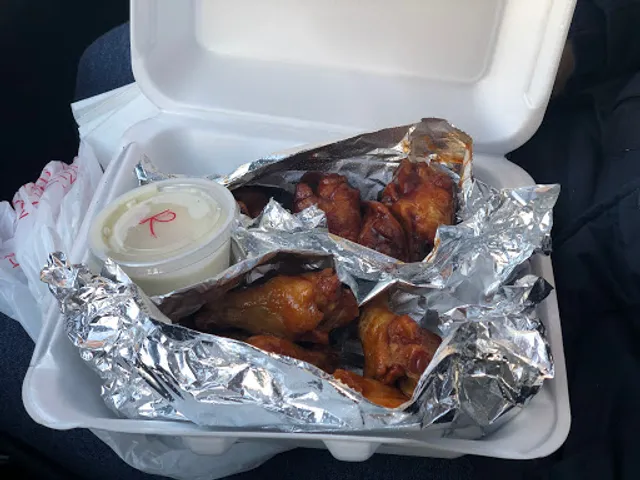 Boss Pizza and Wings