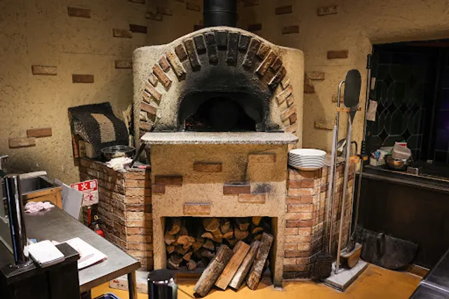 珈琲＆窯焼ピッツァ 窯右衛門