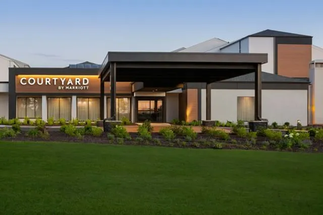 Courtyard by Marriott Minneapolis-St. Paul Airport