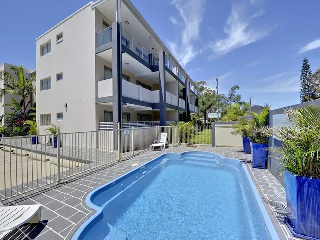 Shoal Bay Beach Club Apartments