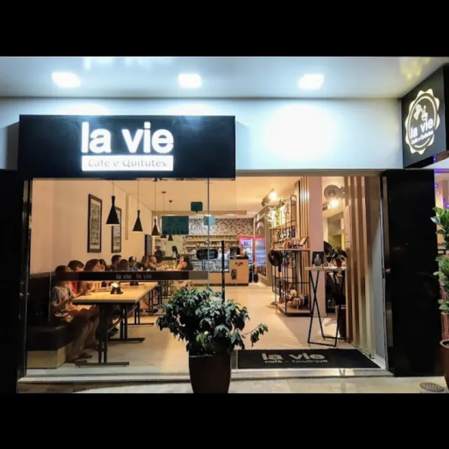 La Vie Cafeteria